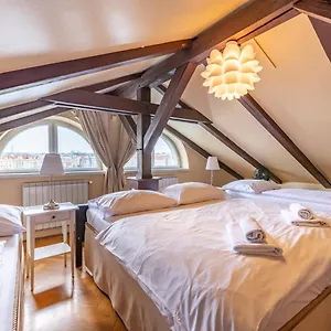 Hotel apartamentowy Janackovo - Riverside