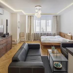 Hotel apartamentowy Selinor Old Town