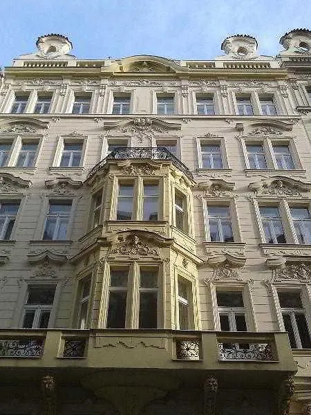 Numa Prague Flow Apartahotel
